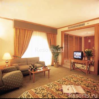 Ramada Continental Hotel 25